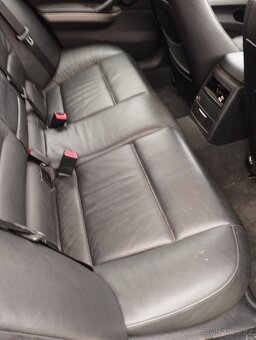 BMW 3 318d Touring combi 187 000km serviska garance km - 9