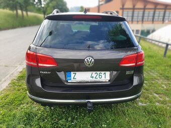 VW Passat B7 2.0 TDi, ORIG. TAŽNÉ, SENZORY, NAVI, SERVIS VW. - 9