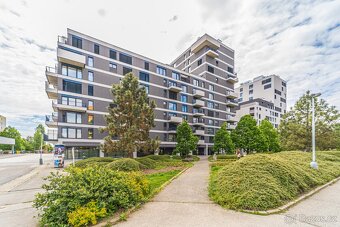 Prodej bytu 2+kk s parkováním sklepem ve Stodůlkách - 9