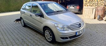 Mercedes Benz B200 - 9