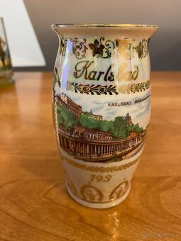 Sběratel nabízí staré lázeňské pohárky - 9