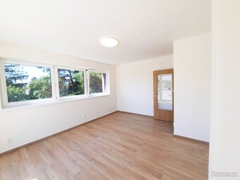 pronájem novostavby autoservisu s bytem a pozemkem 903 m2 - 9