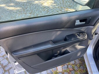 Ford focus C max 1,6 diesel, 80kw, rv 2006 - 9