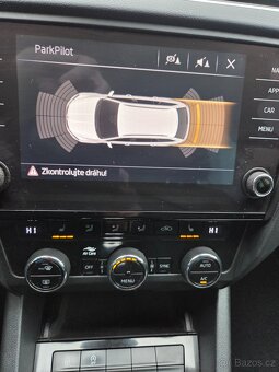 Škoda Octavia 2.0 Tdi DSG STYLE - 9