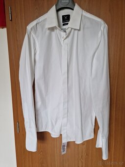 Oblek značky Pako Lorente - 9