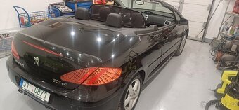 Peugeot 307cc 2.0 i, najeto 137000km - 9