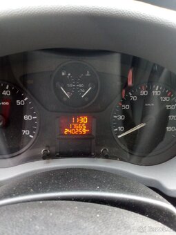 Citroen jumpy 1.6hdi 66kw top stav - 9