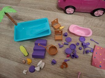 Rozkládací karavan, 30 příslušenství, 4 Barbie věci,časopisy - 9