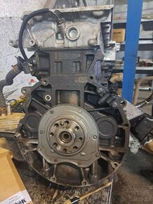 Ford Transit 2.4 - 9