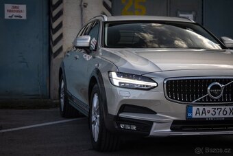 Volvo V90 CC D5 2.0L Cross Country AWD A/T - 9