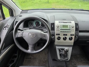 Toyota Corolla Verso, 2005, 1,6VVTi 81kW, ČR, klimatizace - 9