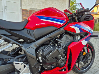Prodám Honda CBR 650R E-clutch, r.v. 2024, ABS, záruka 6 let - 9