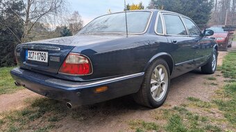 Jaguar Sovereing XJ8 - 9