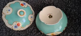 PRVOREPUBLIKOVÝ PORCELÁN – 2 DÓZY A TALÍŘ - 9