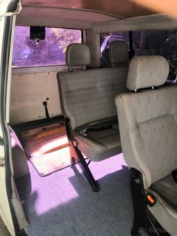 VOLKSWAGEN TRANSPORTER - 9