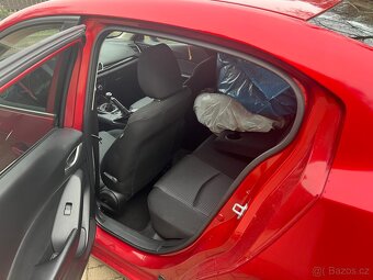 Mazda 3. 2.2 dci - 9