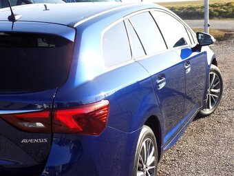 Toyota Avensis 1.8 Valvematic 108kW, serviska, LED - 9