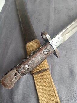 Anglický bajonet, bodák Enfield 1907 .... Závěsník - 9