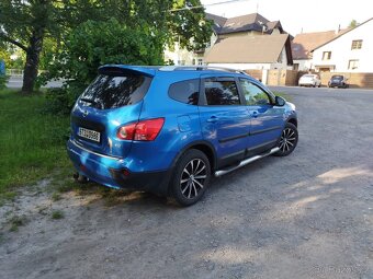 Nissan Qashqai 4x4 sedm míst - 9