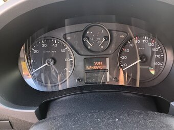 Berlingo 1,6 HDi 110 FAP Multispace - 9