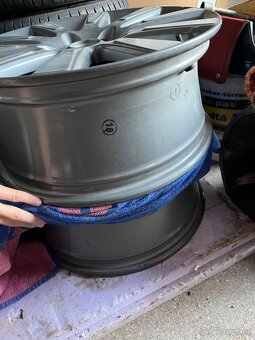 6x letni alu kola ford C-max 205/50 R17 93W 5x108 - 9