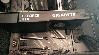 Gigabyte GeForce RTX 3080 TURBO 10GB LHR - 9