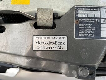 Mercedes Benz 300 D - 9
