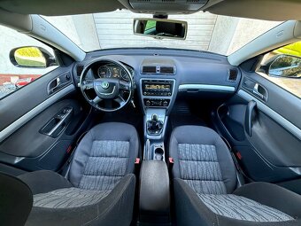 Škoda Octavia 1,6 TDi 77kW, ČR, 6/2012, 2.maj. Elegance - 9