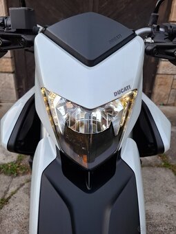 Hyperstrada 821 - 9