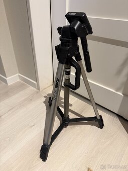 Canon EOS 70D + objektivy, stativ a veškeré příslušenství - 9