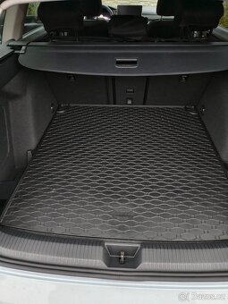 VW Golf 8 Variant People 1.5 TSI 2024 - 9