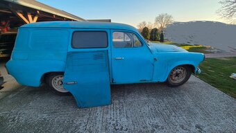 Škoda 1202 VAN 80% plecharina + veci k renovaci - 9