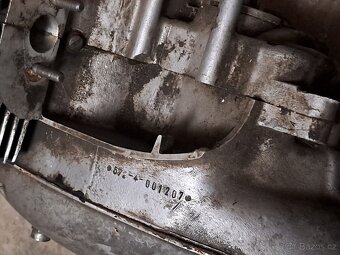 Velorex 350, motor do tříkolky - 9