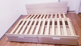 Postel s Madrací a Úložným Prostorem - 9