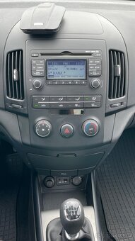 Hyundai i30 1.4 80kW 2010 43.000km - 9