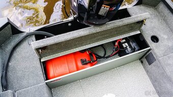 Alumacraft Escape 165 CS vybavený motorem Mercury F50 ELPT - 9