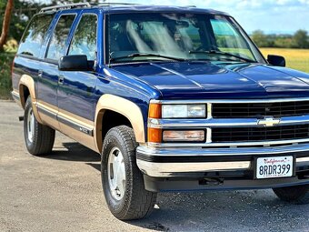 1999 Chevrolet Suburban 1500 LT | 5.7L V8 | 4x4 - 9