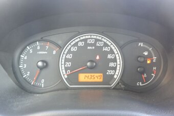 PRODÁM Suzuki Swift 1.3i16v 4x4 - 9