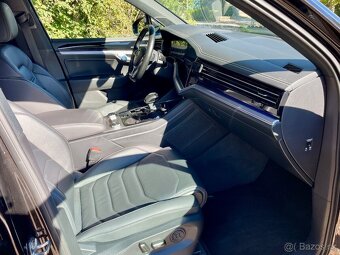 Volkswagen Touareg R Line 210kw TDi - 9