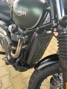 Triumph street scrambler 900 - 9