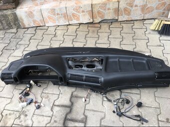 Náhradní díly bmw e32 - 9
