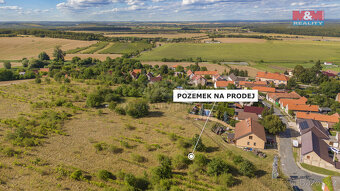 Prodej pozemku k bydlení, 1974 m², Chrást - 9