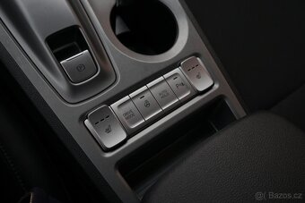 Hyundai Kona Electric 64 kWh Premium 150 kW (03/2021) - 9