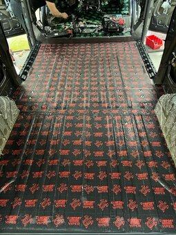 Ford Tourneo Custom - 9