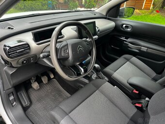 Citroen C4 Cactus 1.2i 81KW r.v2017 Nové v ČR - 9