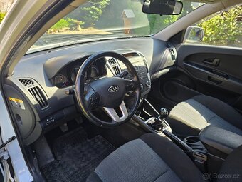 Kia Ceed 1.4 CVVT 2013 kombi - 9