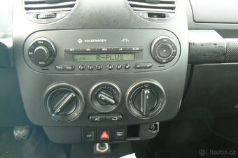 Volkswagen New Beetle 1.6SR -2002 - 9