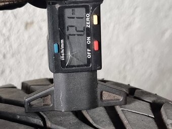 Letní Bridgestone dvourozměrné 205/55/16 + 225/50/16 - 9