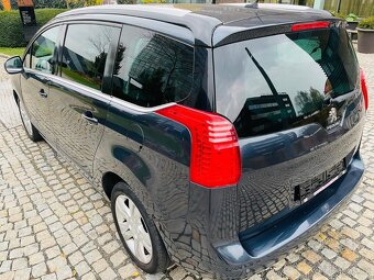 Peugeot 5008 2.0HDi MANUÁL 7MÍST VÝHŘEV SERVISKA ALLURE - 9