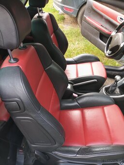 Peugeot 307CC se stahovací střechou - 9